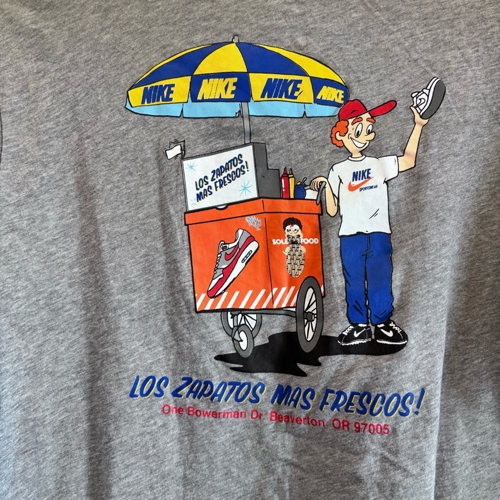Nike Mens Sole Food Los Zapatos Mas Frescos Graphic T-Shirt Gray Large - Picture 5 of 6